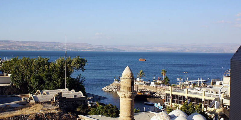 Hermosa Vista del Mar de Galilea